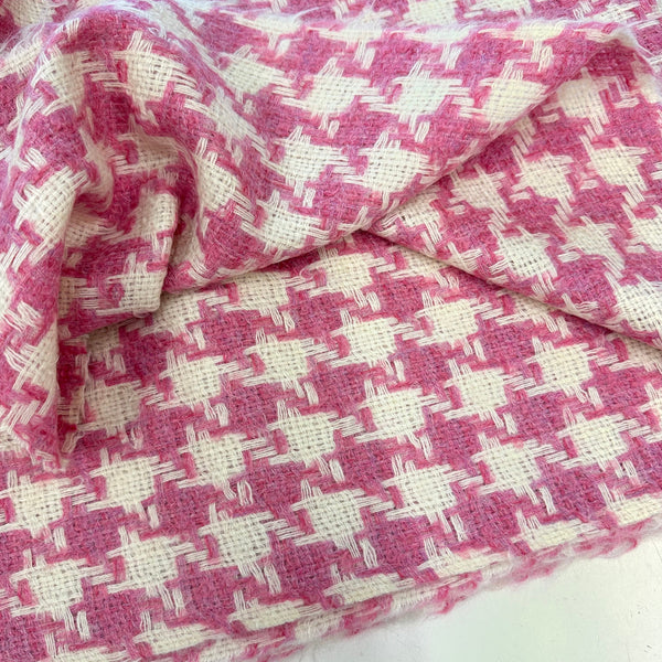 Oversized Houndstooth Wool Mohair Mix Boucle Tweed White And Rose Pink